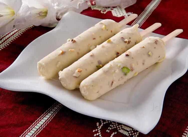 shutterstock-73878436-kulfi-distributors-2-6ozl1